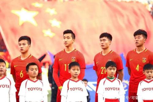 中国男足vs小朋友比赛