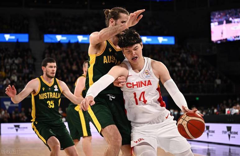 澳大利亚vs中国男篮打架